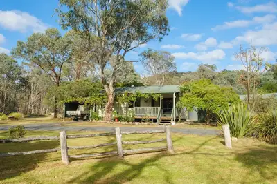 Image de Woongarra Cottage - Tranquil Off-Grid Nature Escape in a Bush Setting