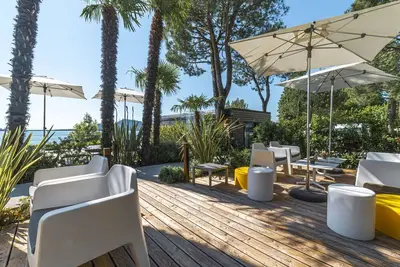 Image de Joli appartement dans une maison de vacances avec climatisation, Wifi, Tv et terrasse