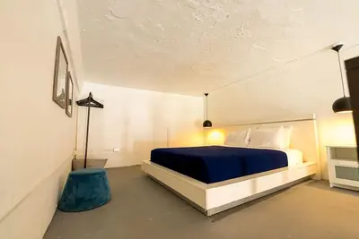 Image de Stylish Stay with Patio Near Beach and Forts