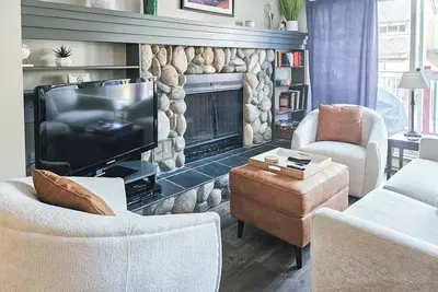 Image de Cozy 2 bdrm mountain escape!