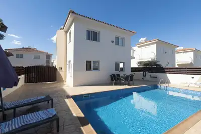 Image de Villa Blue, Beautiful 3bdr Pernera Villa with Pool, Very Close to the Beach