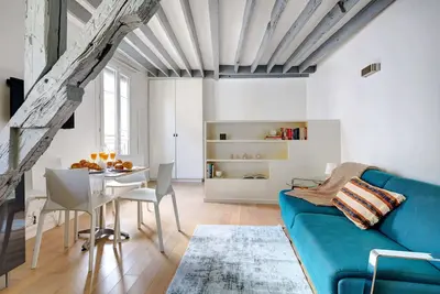 Image de Studio spacieux près du Centre Pompidou et des Halles