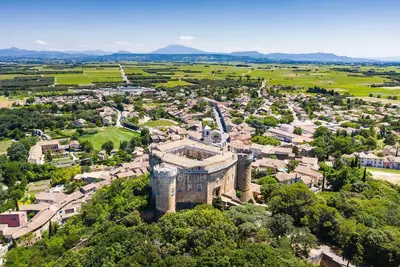 Image de Maison avec piscine en Drôme Provençale, jusqu'à 10 personnes.