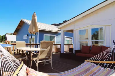 Image de Sunland Estates Cabin ~ Close to the Gorge Amphitheater!