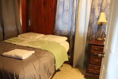 Image de 2/1 town house, 3 beds, 2 miles to the beaches