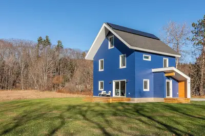 Image de New Ludlow Village Home with Stunning Okemo Mountain View