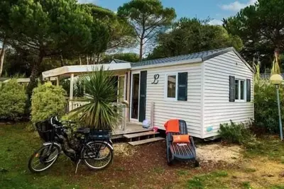 Image de Mobil-home | Comfort Xl | 2 Ch. | 4 pers. | Terrasse surélevée | A/C | Tv