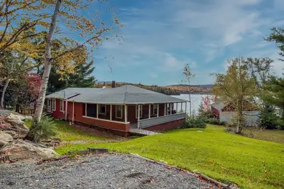 Image de Twenty-Two, private waterfront on Beaver Mtn Lake