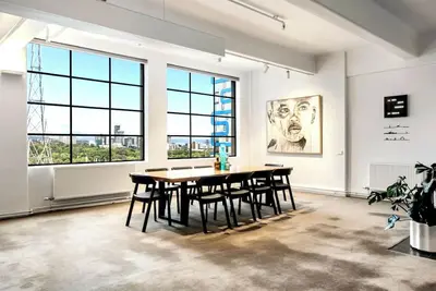 Image de Luxury Villas Sargood Warehouse (With Car Parking)