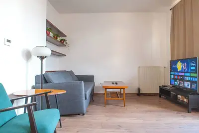 Image de Spacious 2-bedroom 2 story loft near Opera/Andrassy with Ac, WiFi