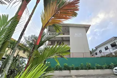 Image de Serene 2 Bdrm Apartment, swimming pool, free Wi-fi, 2 king beds + sofa bed.