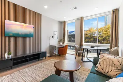 Image de 1bd - King Bed - Sleeps 4 - Harbor Views! - Near Fish Town!