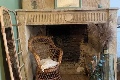 Image de Maison médiévale climatisée avec jardin, linges inclus