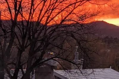 Image de Spacious 3-bedroom flat with a wonderful view, 2 blocks from downtown Prescott.