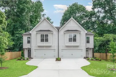 Image de Modern luxury 2024 new build house in  Charlotte Nc