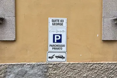 Image de George's Suite&Spa with parking