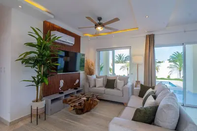 Image de 2 Bedroom Villa with Pool in Sov