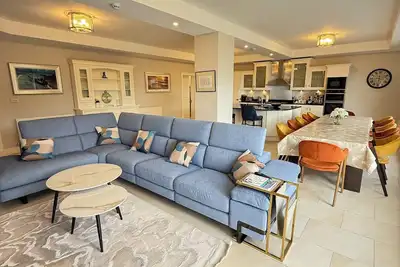 Image de Premium 7br Home - on Ring of Kerry & Wild Atlantic Way w/Mountain & Sea Views.