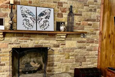 Image de Secluded cabin conveniently located near The Mine Made Adventure Park.