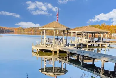Image de 5br Lakefront Lake Anna, Boat Dock, Beach, Views