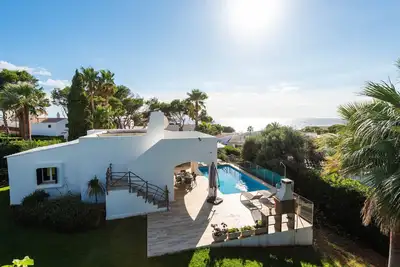 Image de Villa Los Remos by Escape Home