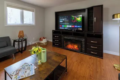 Image de Ipperwash Escape! Steps to the best beach on Lake Huron!