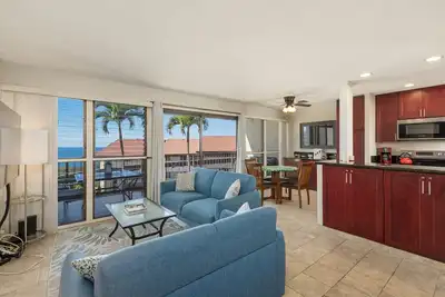 Image de 🌴Beautiful condo located at higher elevations, Expansive Ocean Views🌴