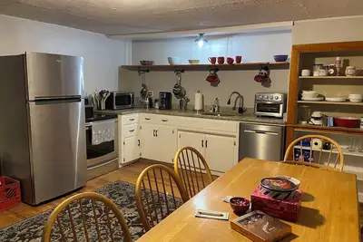 Image de 2-bedroom apartment with WiFi in charming Cavendish 6 miles from Okemo Ski Area