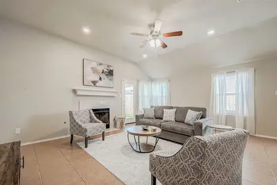 Image de Come and stay in this charming house!