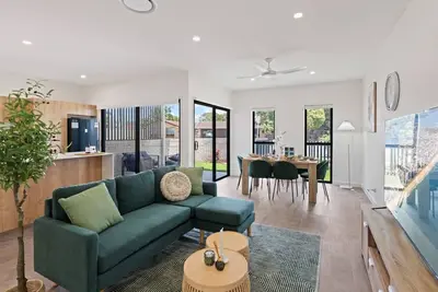 Image de CityOasis BrandNew 4br w/Parking & Steps to Shops