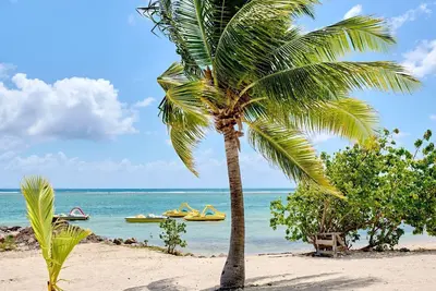 Image de Villa Bel Amour-Luxury all by foot with heated infinity pool 6pax