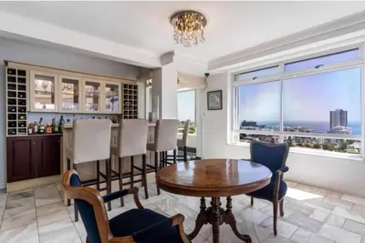 Image de Cozy 2 Bedroom Beachfront Apartment