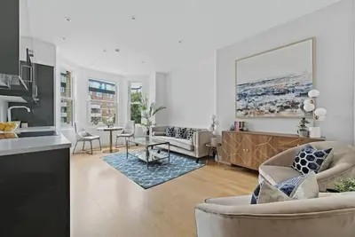 Image de One bedroom apartment at Nightingale Suites\n\n