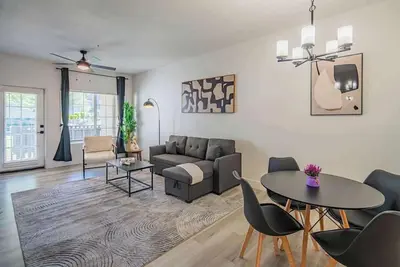 Image de Near Tpc | Pool, Hot Tub, Pickleball, Parking, W/D