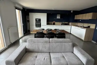 Image de Luxueux 5 pc + Jacuzzi + rooftop + terrasse + clim