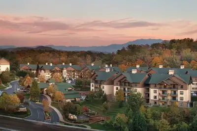 Image de Smoky Mountains Resort 2br suite, Sunday check-in