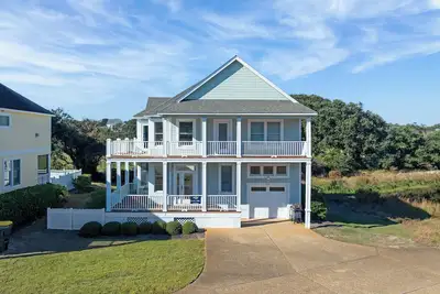 Image de Ace By The Beach: Pool Access | Golf Course Views