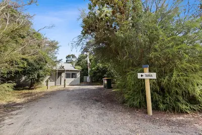 Image de Tarra - Waterfront Retreat: Secluded lodges perfect for nature lovers