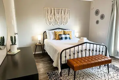 Image de Vibrant Texan Escape with Patio & Gated Community