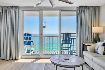 Image de 1505 Oceanfront Pelican Beach Resort Amazing Location Multiple Pools & Hot Tubs