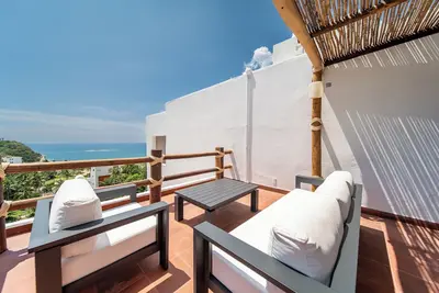 Image de 5-Star Oceanfront Property with Tons of Amenities & Private Pool