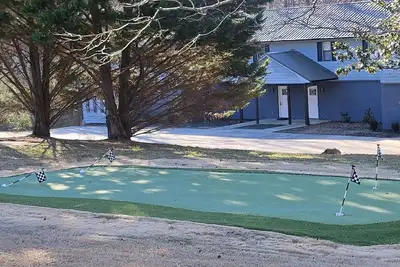 Image de Tranquil Haven is a 2-bedroom pet friendly condo near Lake Hartwell