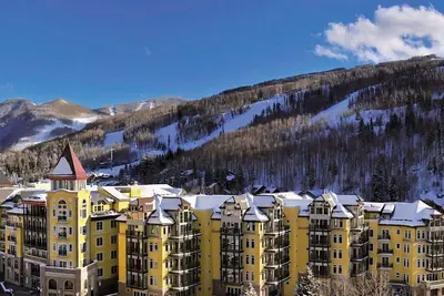 Image de Luxury Meets Alpine Adventure: The Ritz-Carlton Club, Vail 3-Bedroom Residence