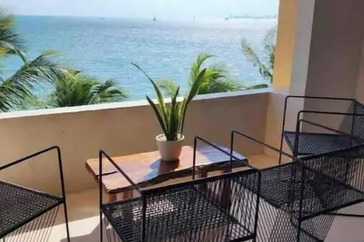 Beachfront amazing apartment