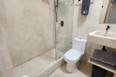 Incredible and centric Depa