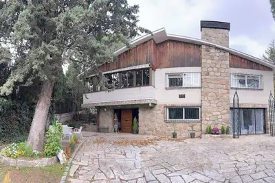 Ideal house for families and meetings
