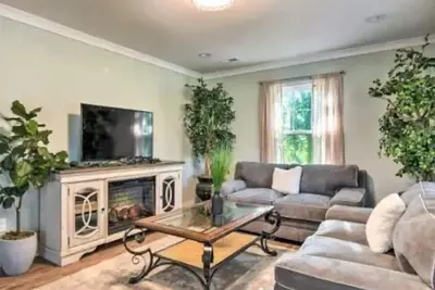 Image de Charming 2-bedroom house with Ac and WiFi in marvelous Uptown Charlotte