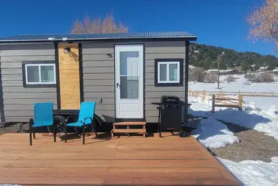 Image de Brand new Cozy cabin/tiny home. Very cute, clean w/ Senic views. Private & quiet