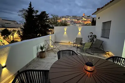 Image de Terrasse Privée, Chillout et Salle à Manger Ext.