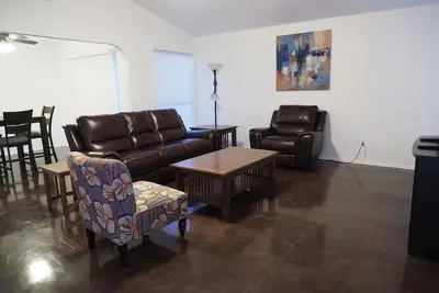 Image de Attractive Austin Abode! ! !